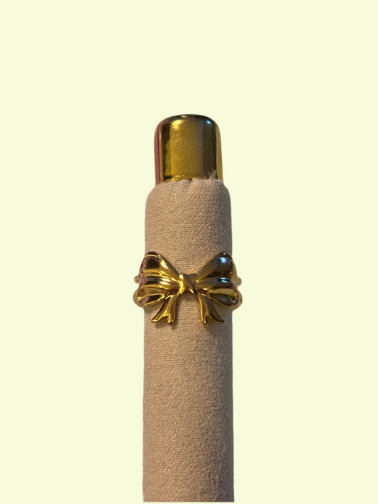 Bowtique Ring