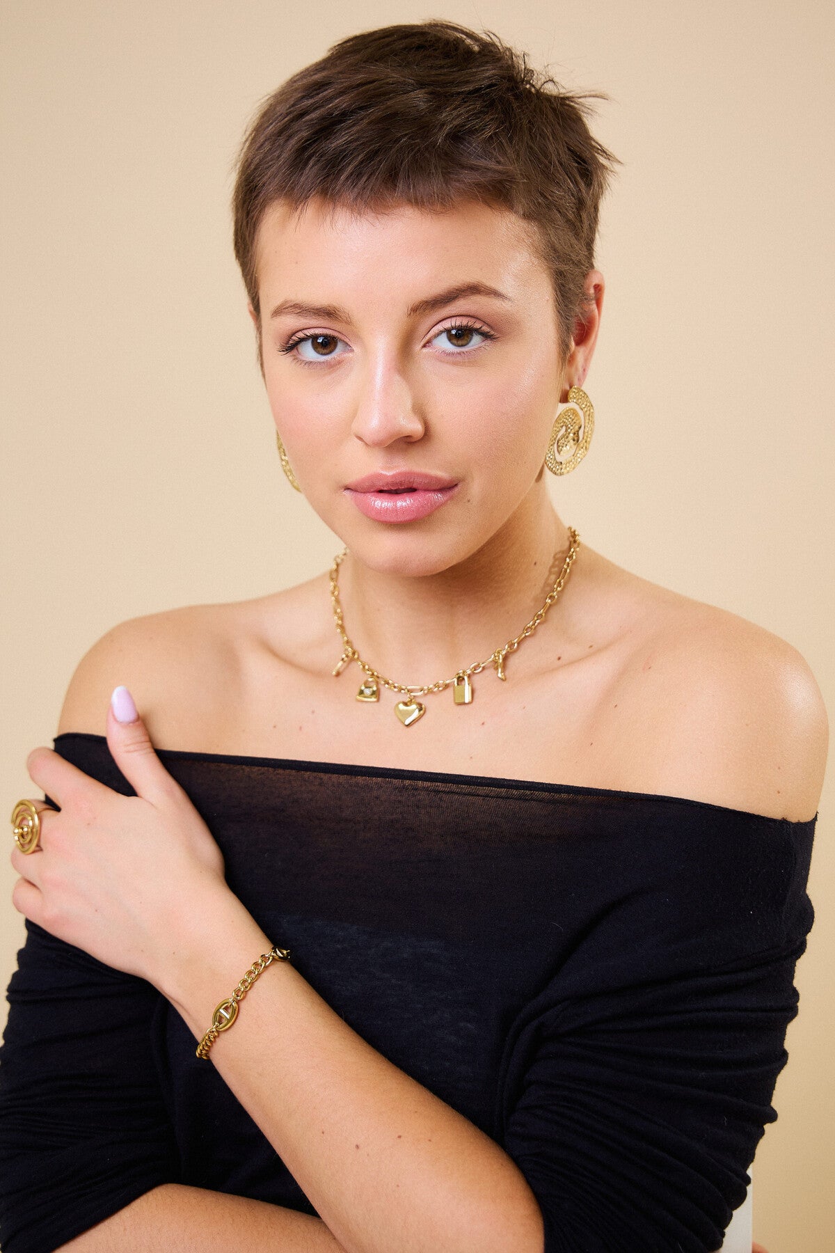 It Girl Necklace