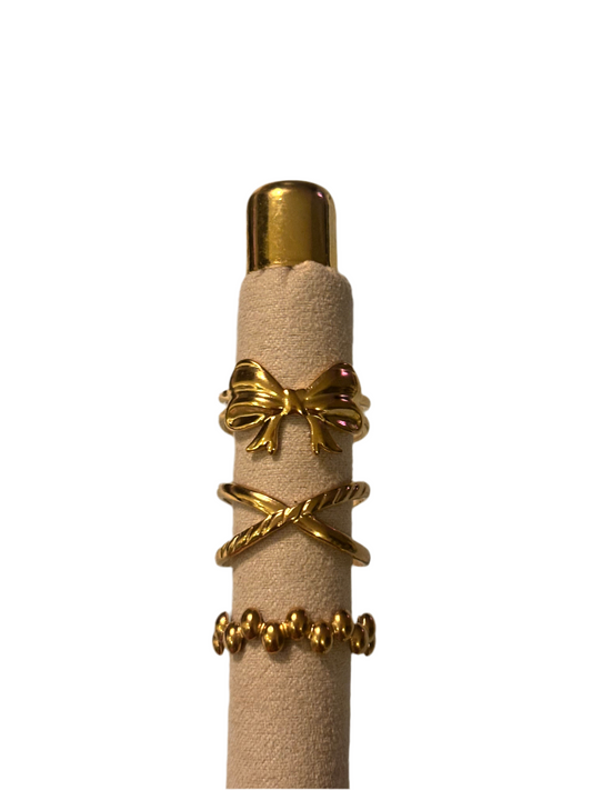 Bowtique Ring