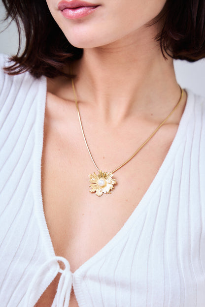 Fleur Necklace